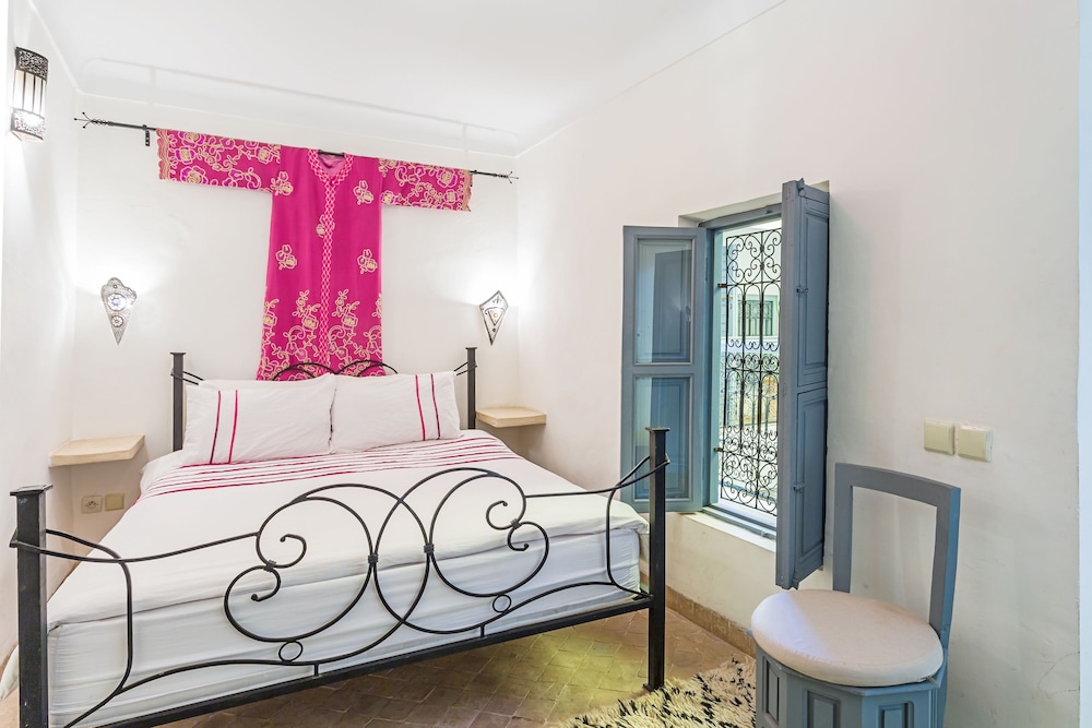 Riad Linda 12/43