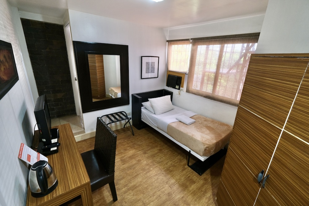 ROOM, SINGLE