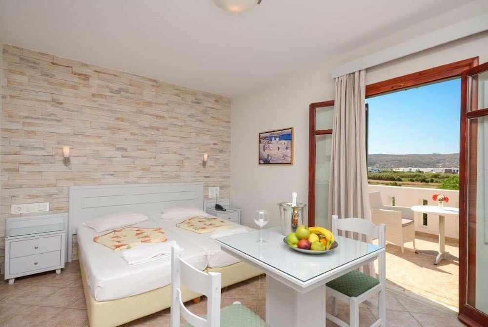 Plaka Hotel I 61/62
