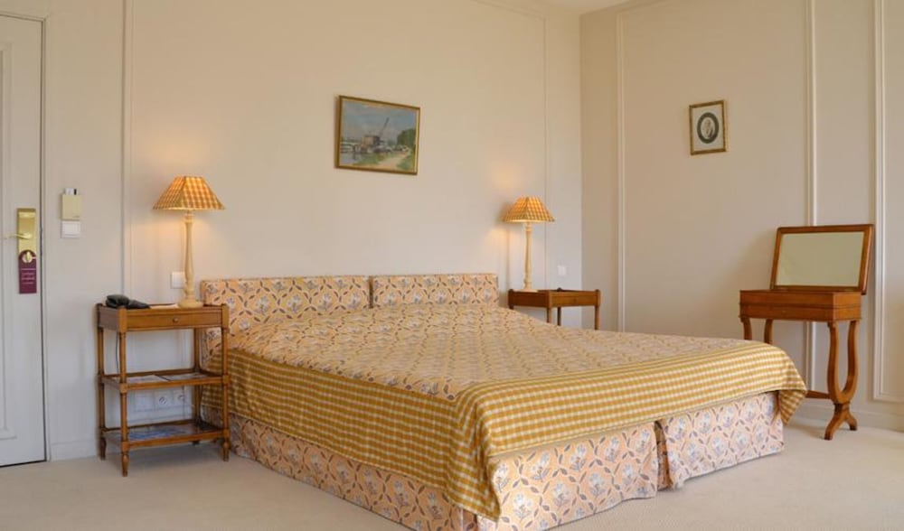 Hotel Villa Navarre 4/52