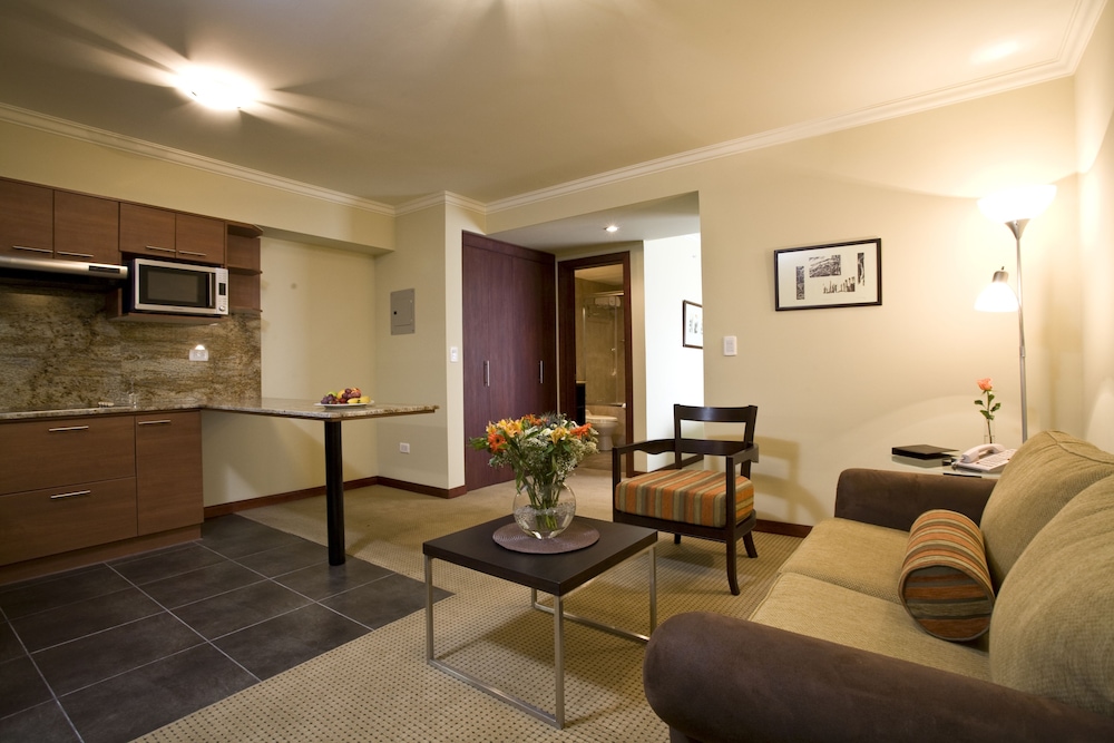 Stubel Suites and Cafe 47/69