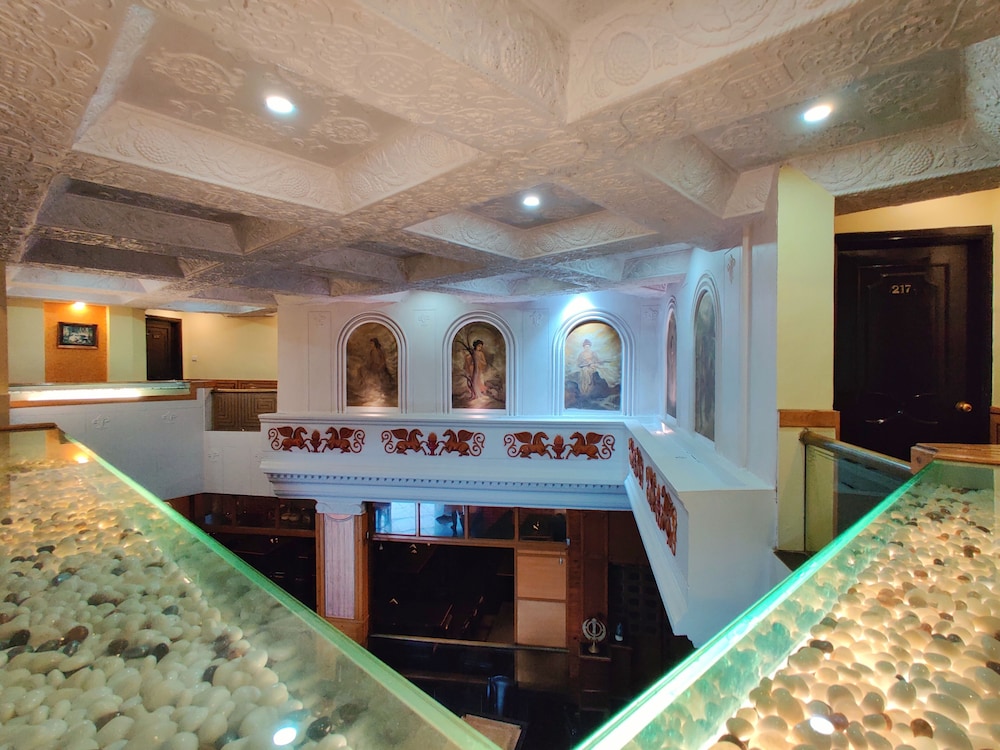 Hotel Pratap Heritage 25/50