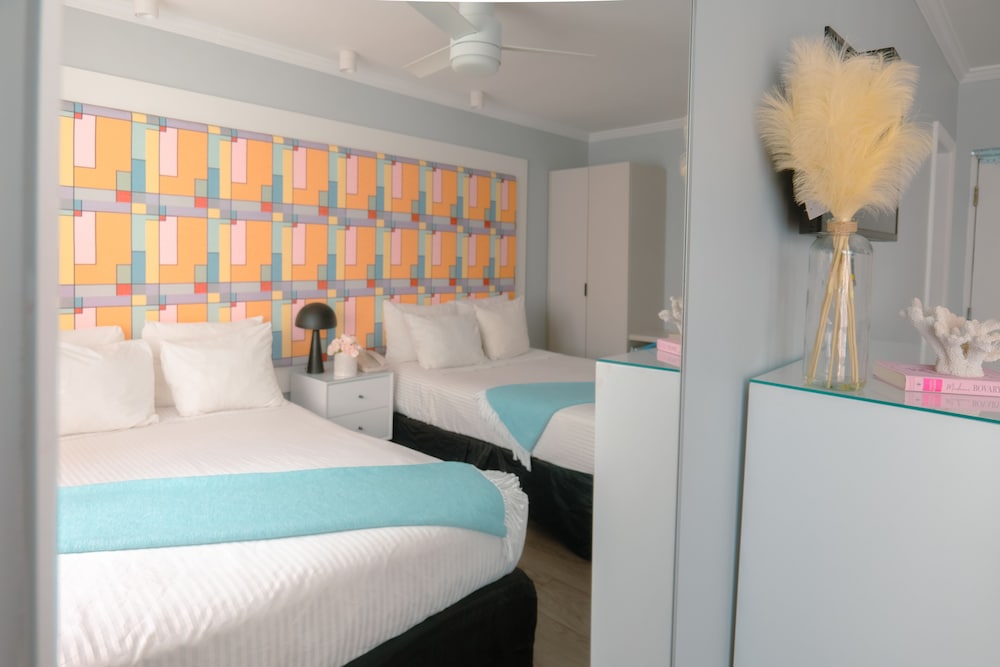 STANDARD, DOUBLE BED, ACCESSIBLE
