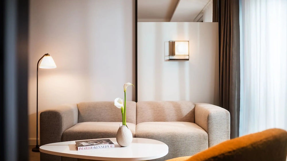 Kennedy 89 Hotel Frankfurt - The Unbound Collection by Hyatt 33/49