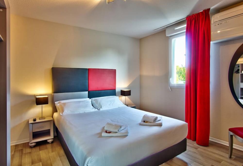 Adonis Hotel Bayonne 12/58