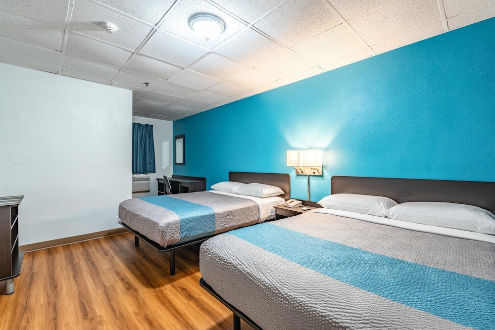 Motel6 Elmsford, NY - White Plains 25/50