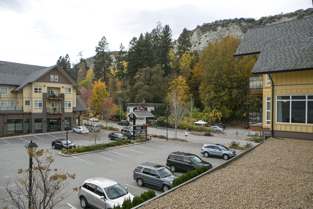Summerland Waterfront Resort Spa 58/72