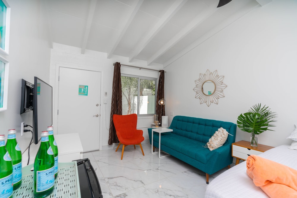 BelleVue Oasis-Palm Springs - Adults Only 40/62