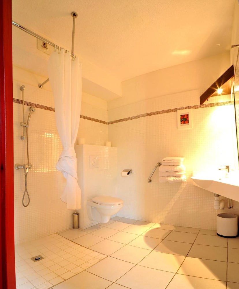 HOTEL NOVELLA CONFORT NANTES EST THE ORIGINALS CITY 10/51