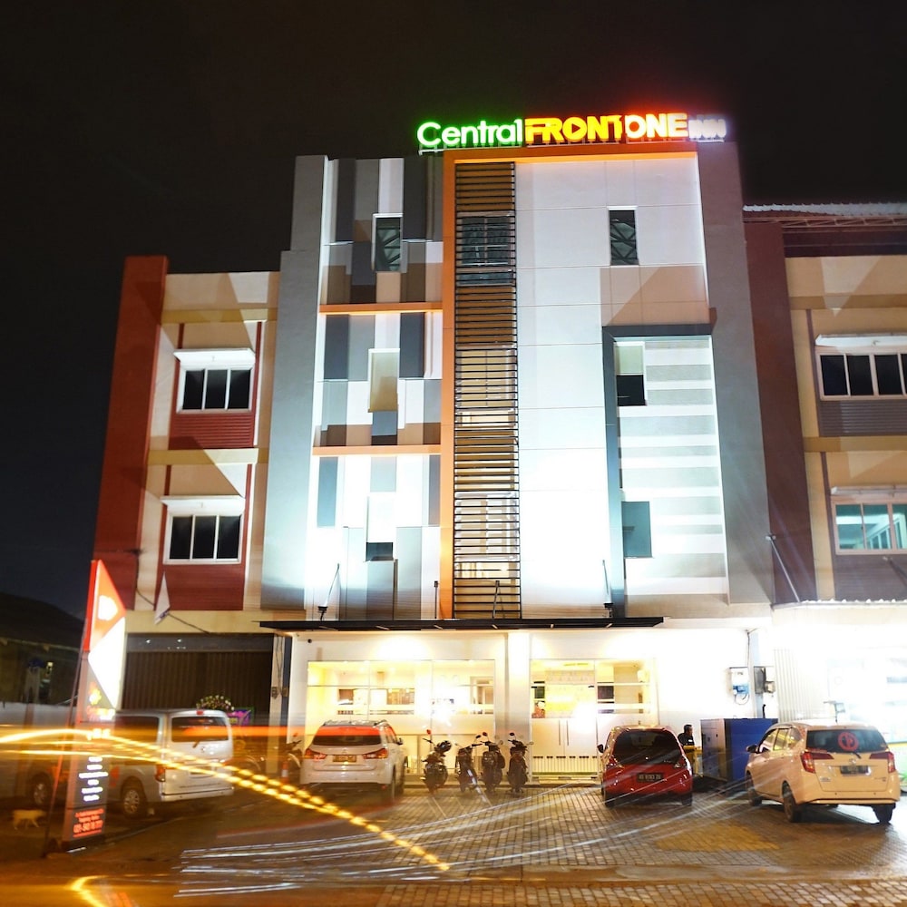 中环Front One旅馆雅加达机场(Central Front One Inn Jakarta Airport) 图片1