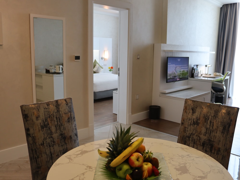 Holiday Villa Hotel and Residence City Centre Doha 28/50