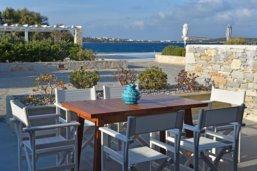 AMBASSADOR LUXURY VILLAS 31/50