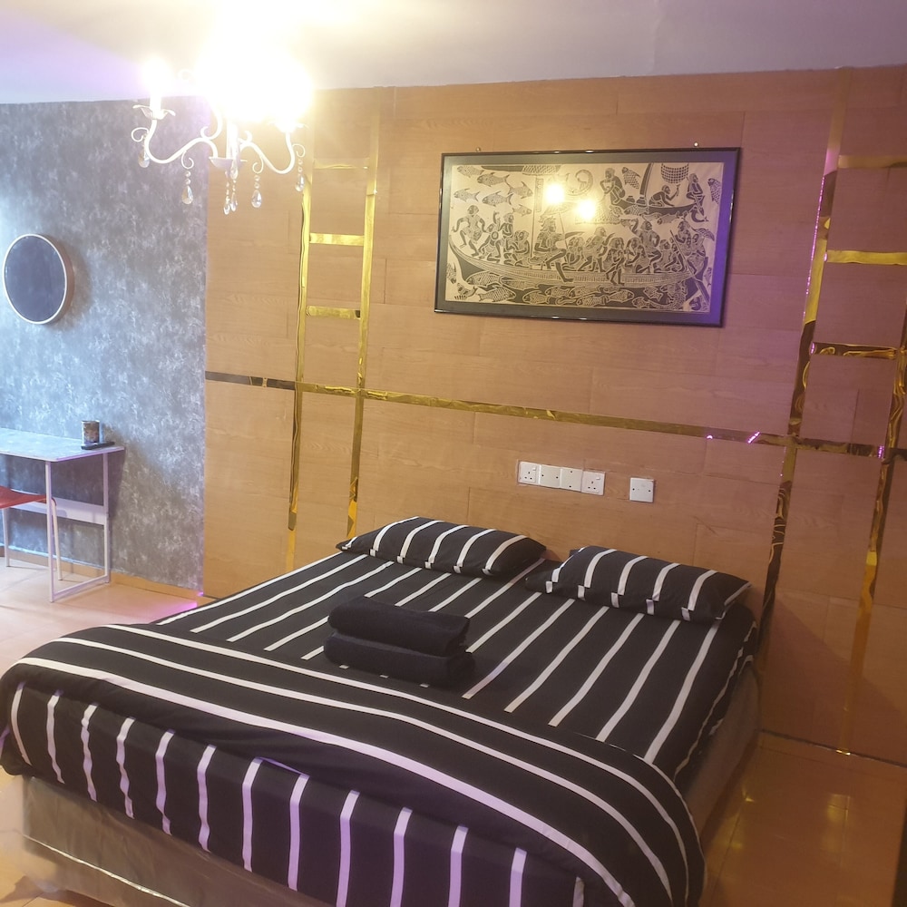 CITY INN HOTEL 16/33