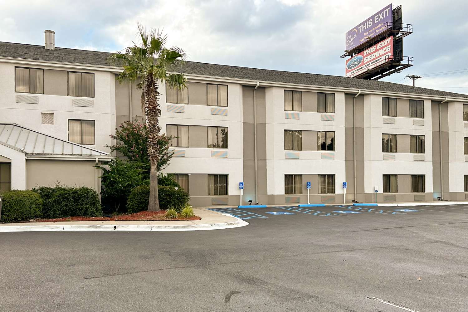 Sleep Inn Walterboro 42/42
