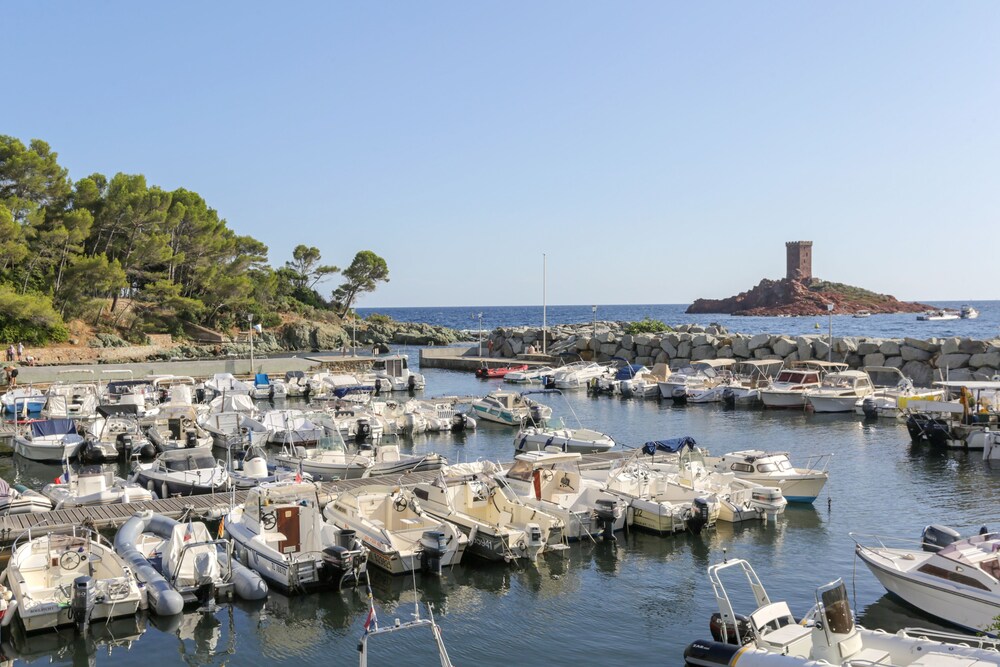 Pierre Vacances Village Residence Cap Esterel 44/50
