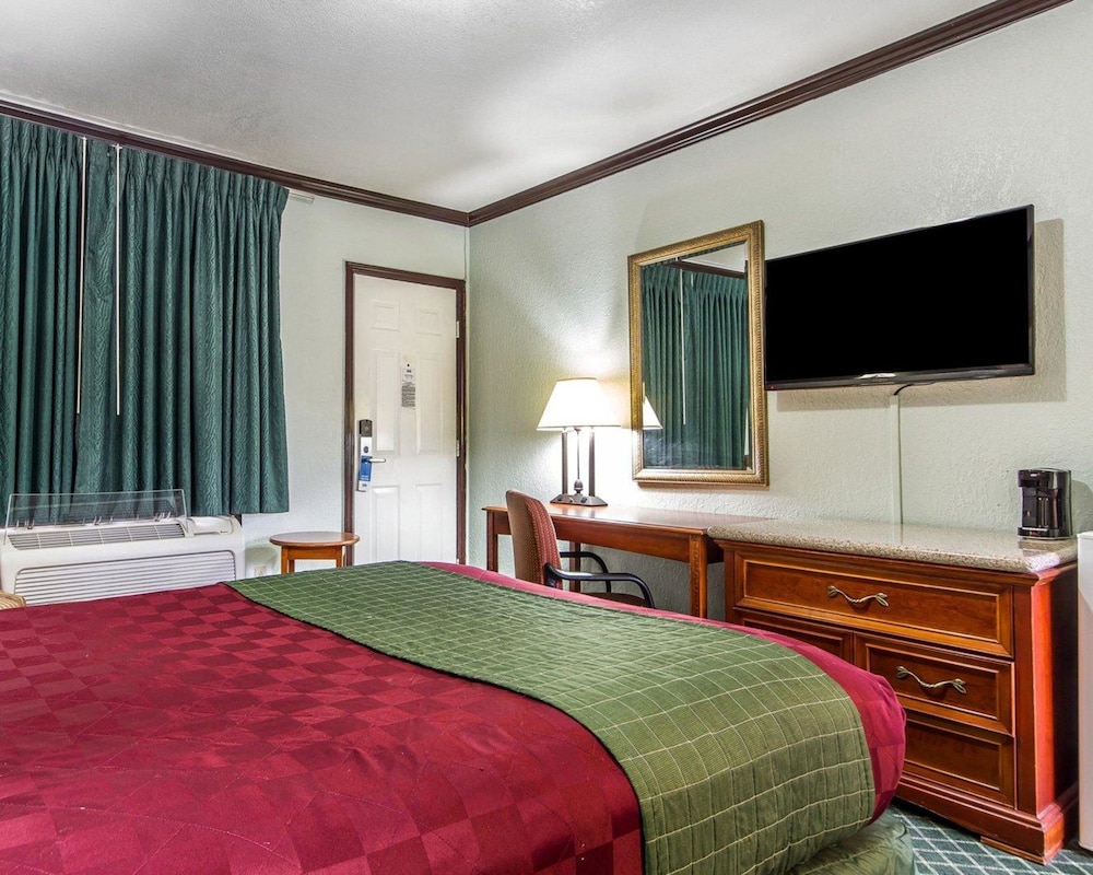 Sycamore Inn Chico University Area 25/50