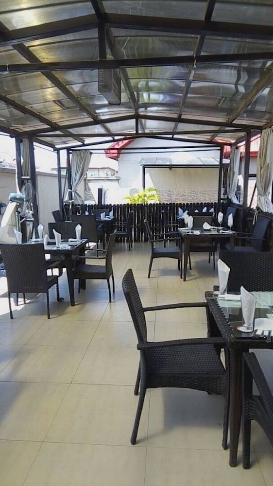 O-Jays Guest House 15/22