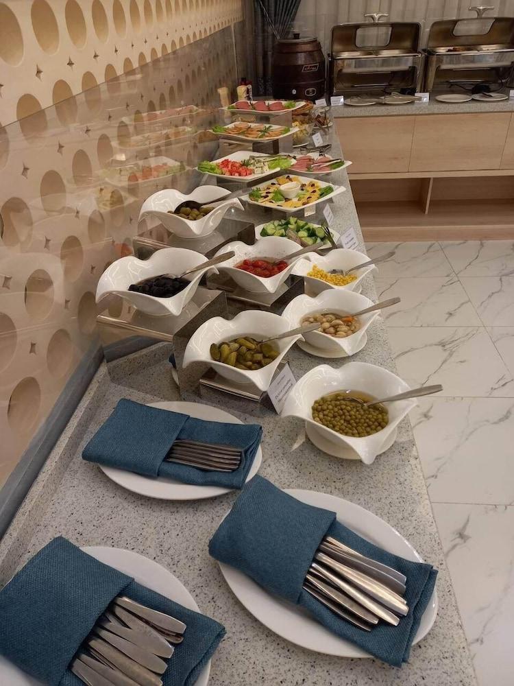 Novza Palace Hotel 35/44