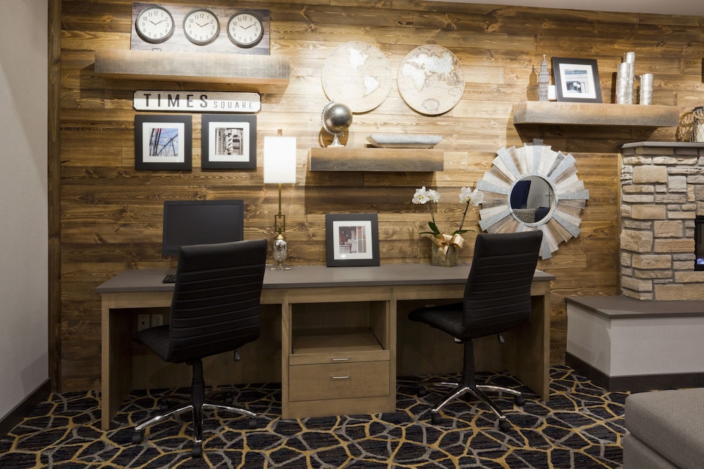 GrandStay Hotel & Suites Cannon Falls 33/40