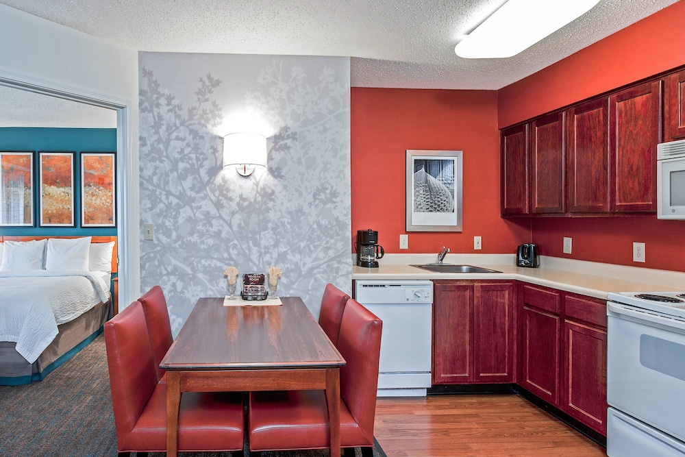 Residence Inn Indianapolis Northwest 16/48