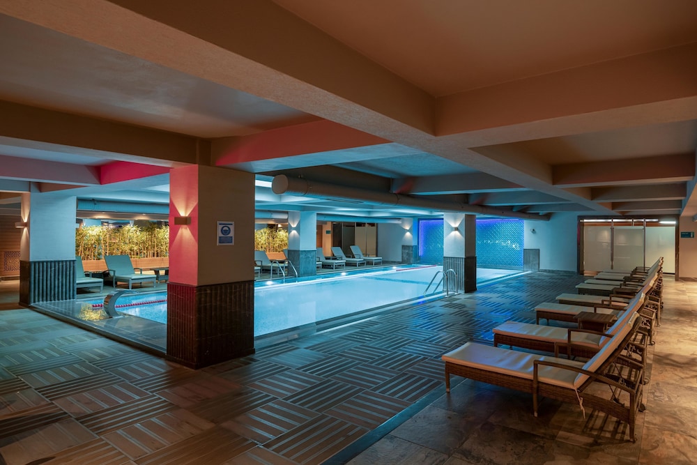 Windsor Hotel & Convention Centre Istanbul 22/48