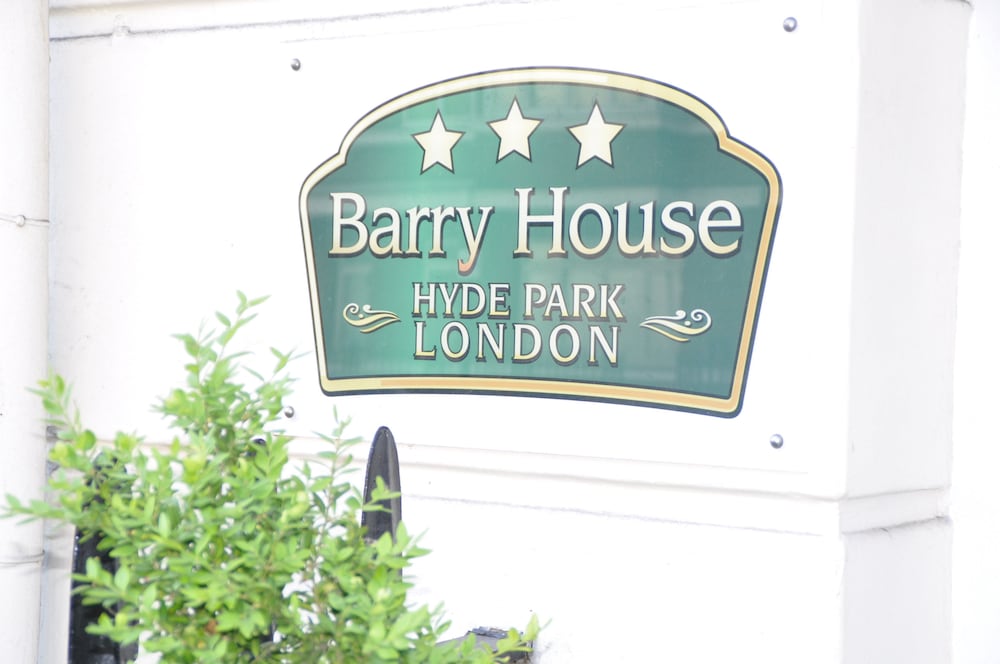 Barry House 1/68