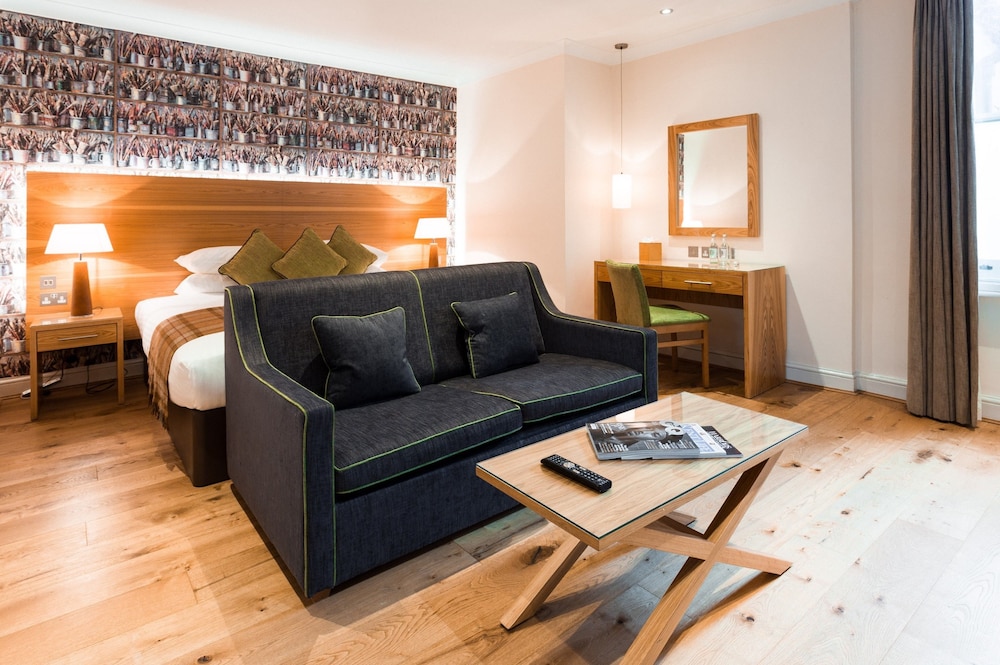 Abode Canterbury 32/44