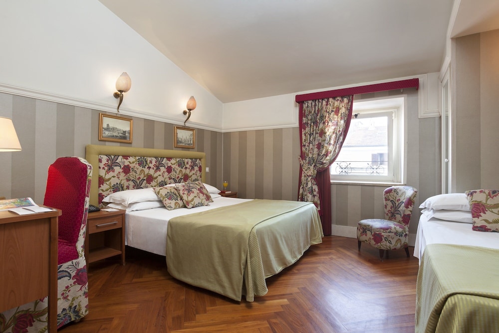 Kennedy Hotel 13/62