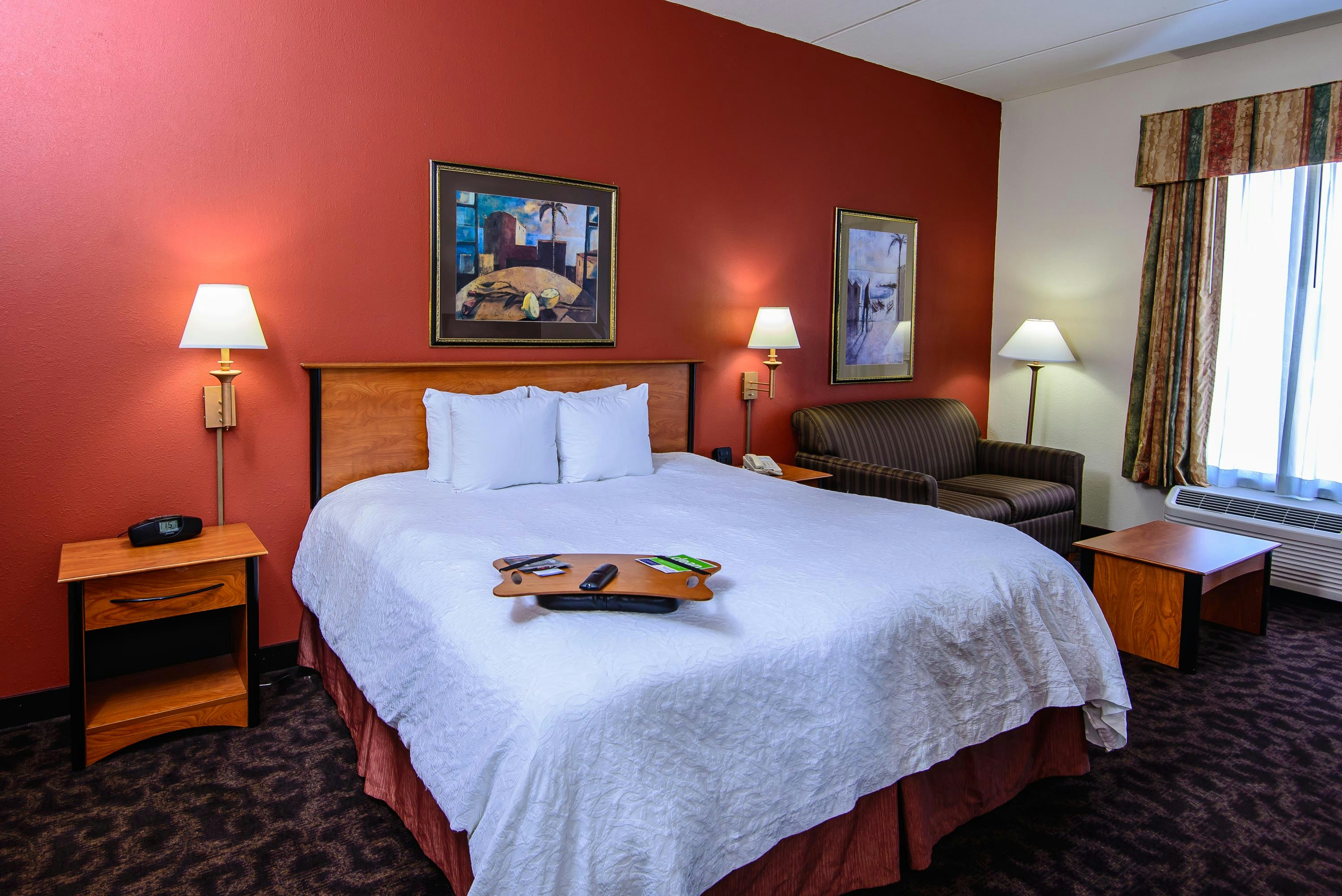 Hampton Inn Houston-Pearland 18/81