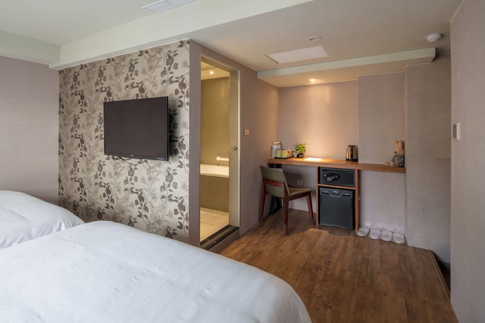 Urtrip Hotel 21/43