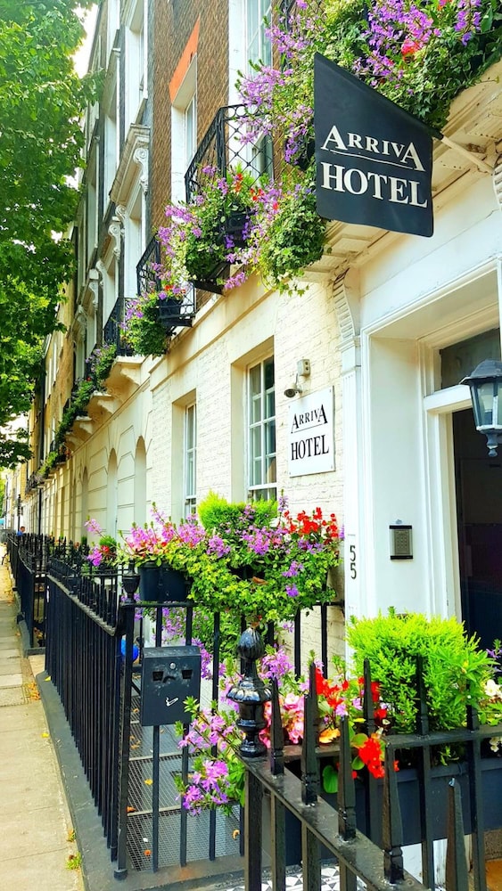 Arriva Hotel 6/50