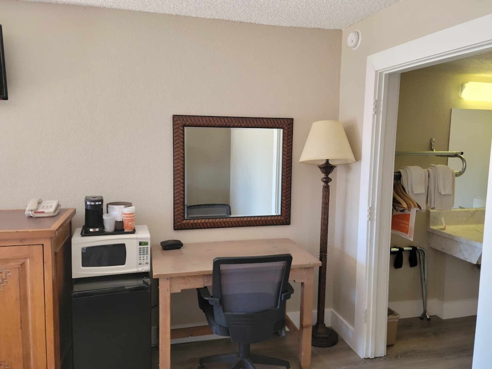 Econo Lodge Springerville 14/21