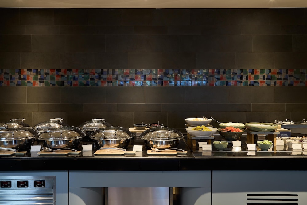 Radisson Blu Hotel, London Canary Wharf East 70/74