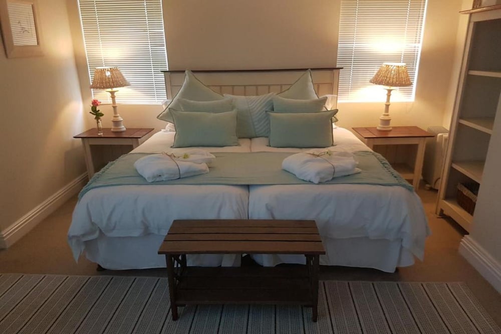 Deluxe, Studio, Twin Beds, King Bed, Lagoon and Sea View