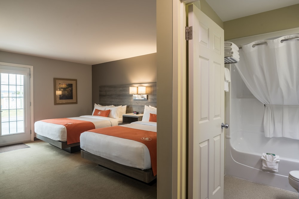 Amsterdam Inn & Suites Moncton 12/63