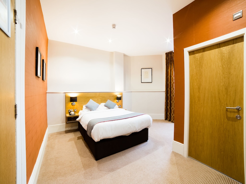 OYO Imperial Hotel 33/47