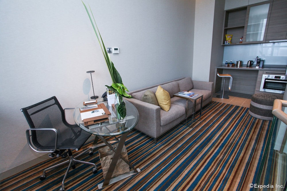 One Farrer Hotel 48/69