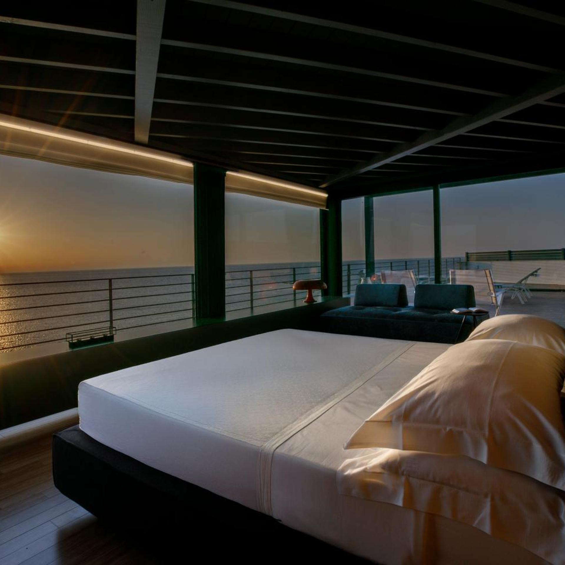 جناح بشرفة، Hotel Punta Tipa 7/9