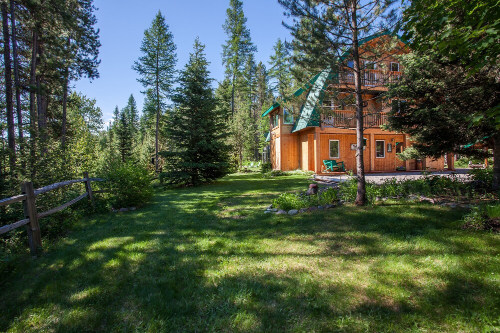 Moss Mountain Inn 25/28