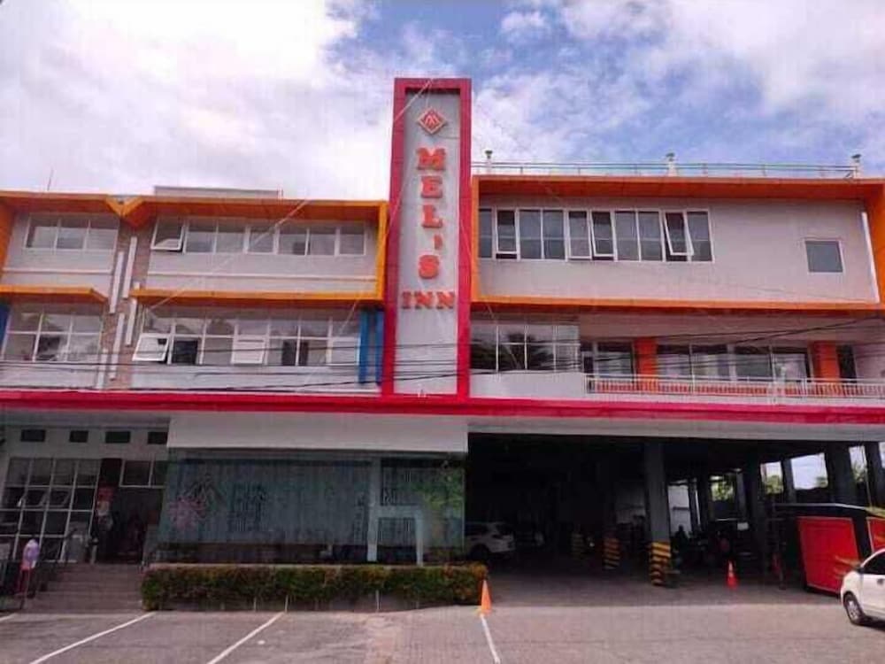 Mel's Inn Manado 1/15