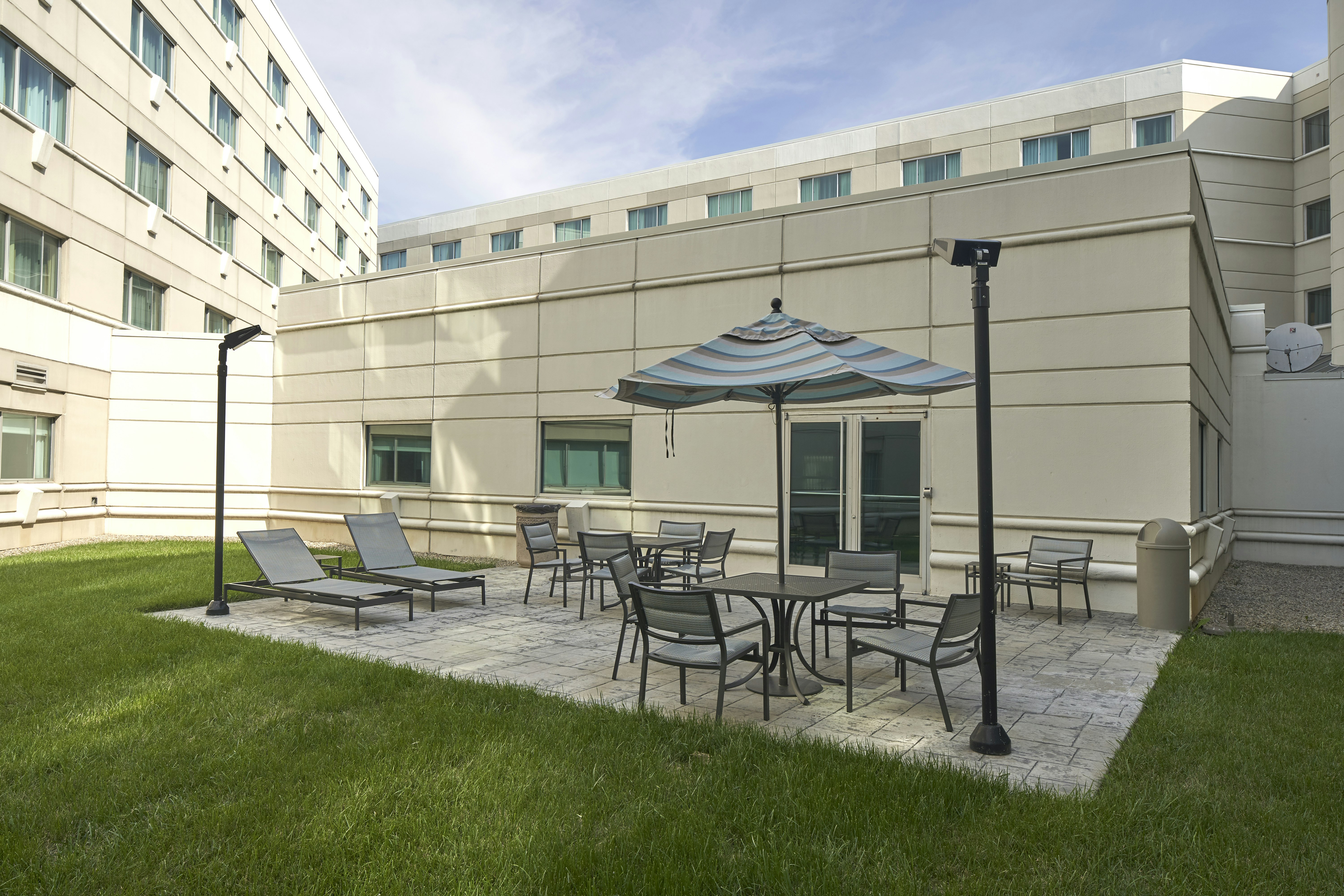 Hilton Cincinnati Airport 58/62