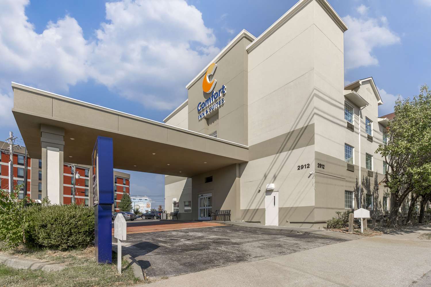 Comfort Inn & Suites Louisville Airport Fair & Expo 14/14