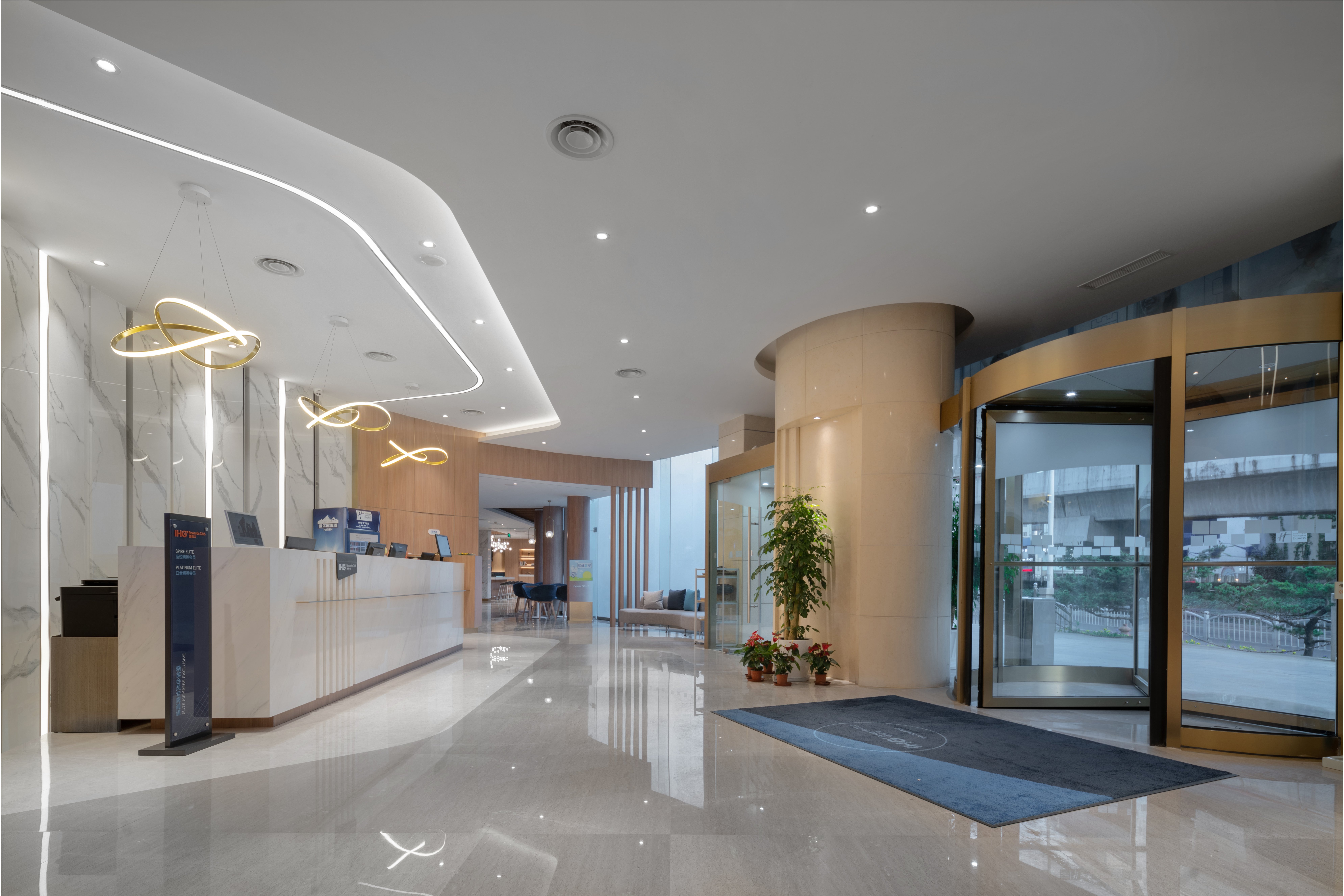 HOLIDAY INN EXPRESS SHANGHAI JINQIAO CENTRAL 3/21