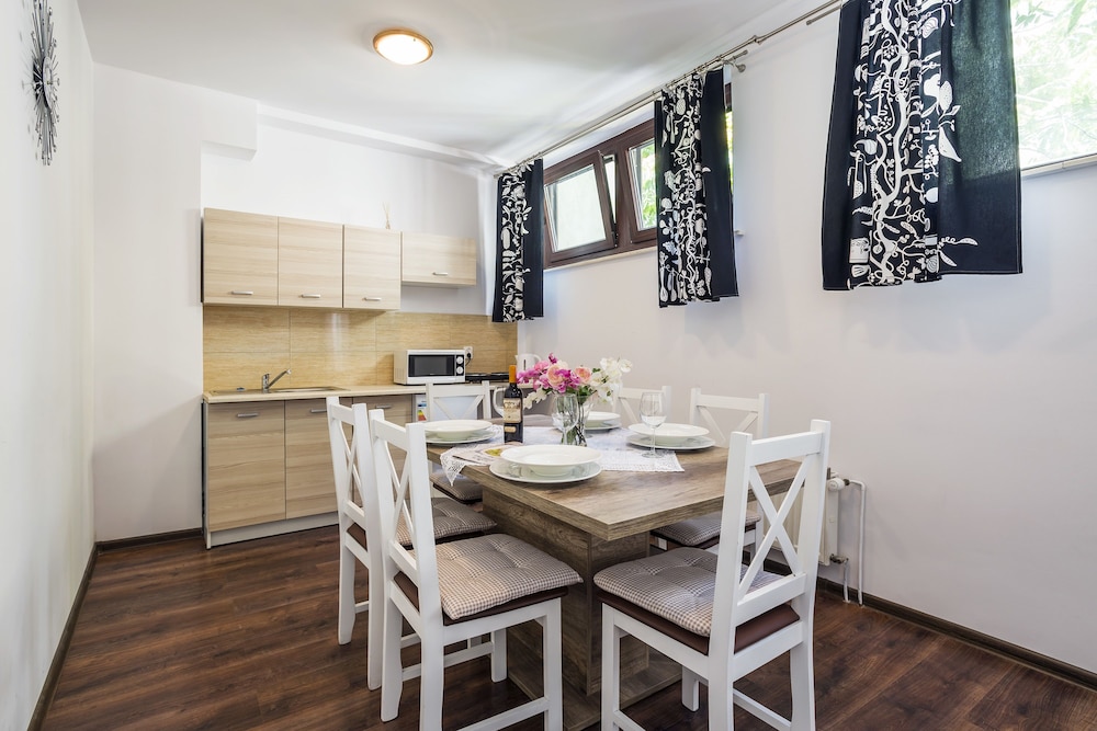 Galeria Italiana Apartments 37/50
