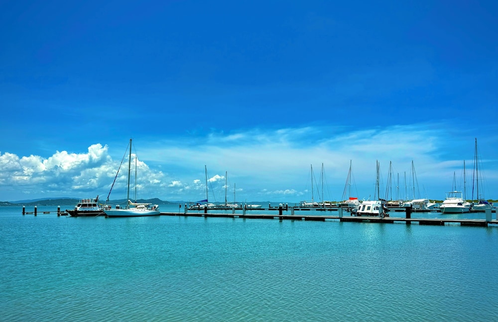 Marina Puerto Velero 49/58