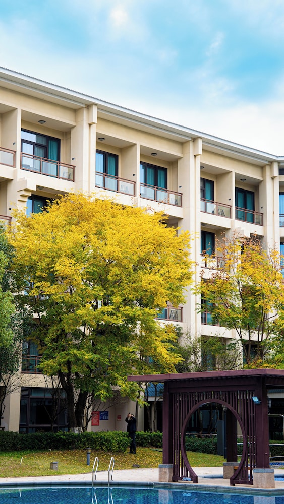 C&D Resort Wuyishan 2/47