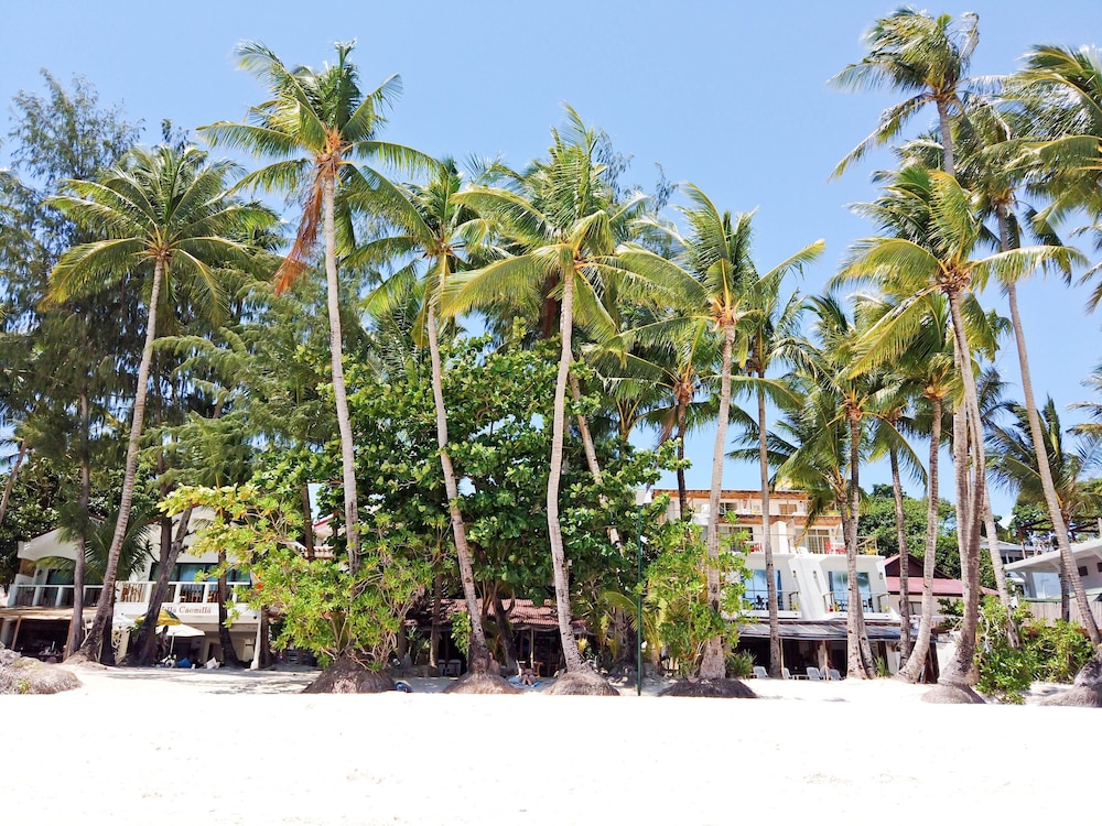 Cocoloco Boracay Beach Resort 66/74