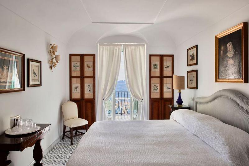 Deluxe, Double or Twin Bed, Sea View