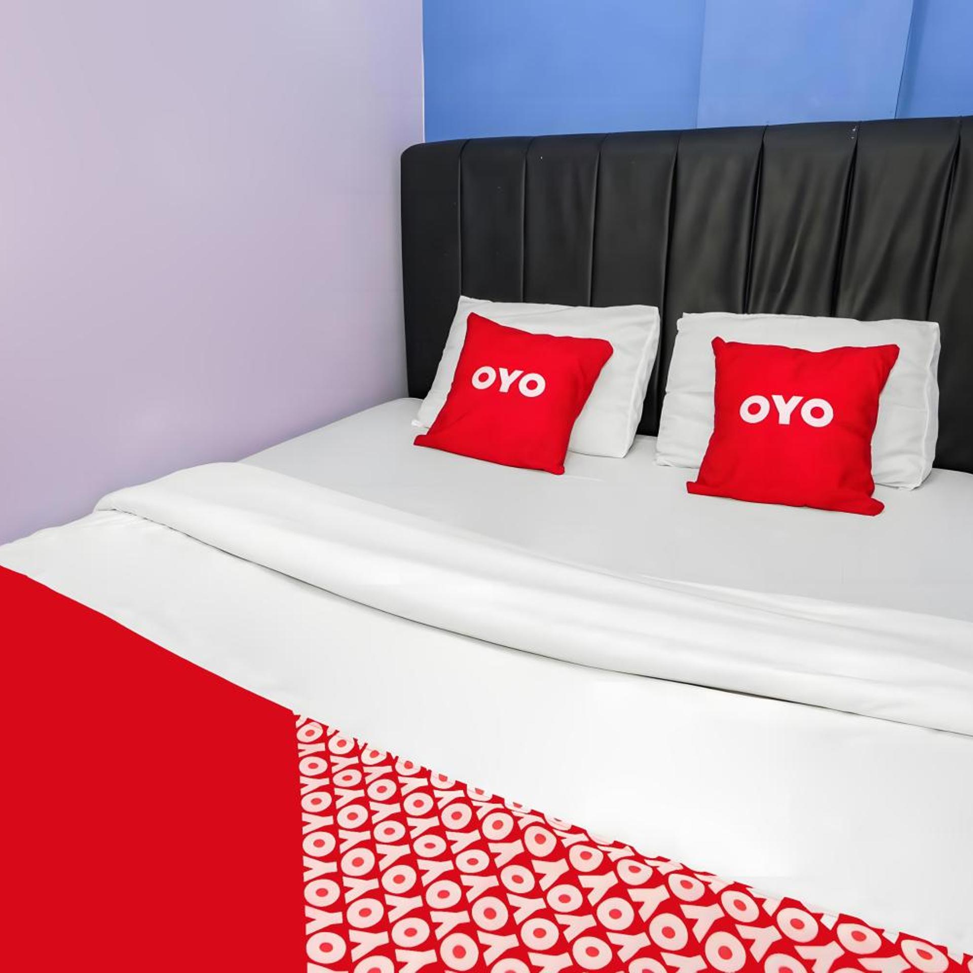 Hotel O Iconiq Rooms 16/38