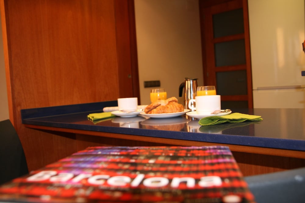 APARTAMENTS INDEPENDENCIA 11/19